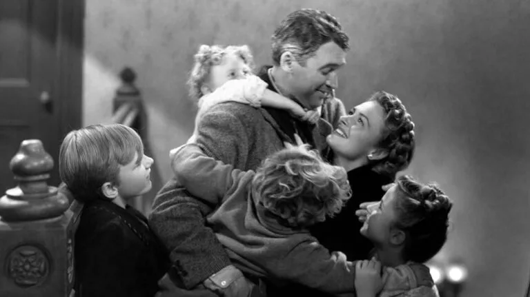 ‘It’s a Wonderful Life’ Review: The Christmas Film That Inspires Us to Live