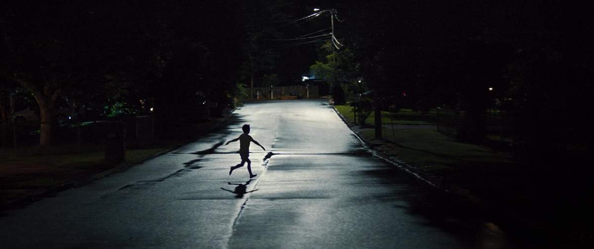 ‘Weapons’ Review: A Mind-Boggling Horror Ride