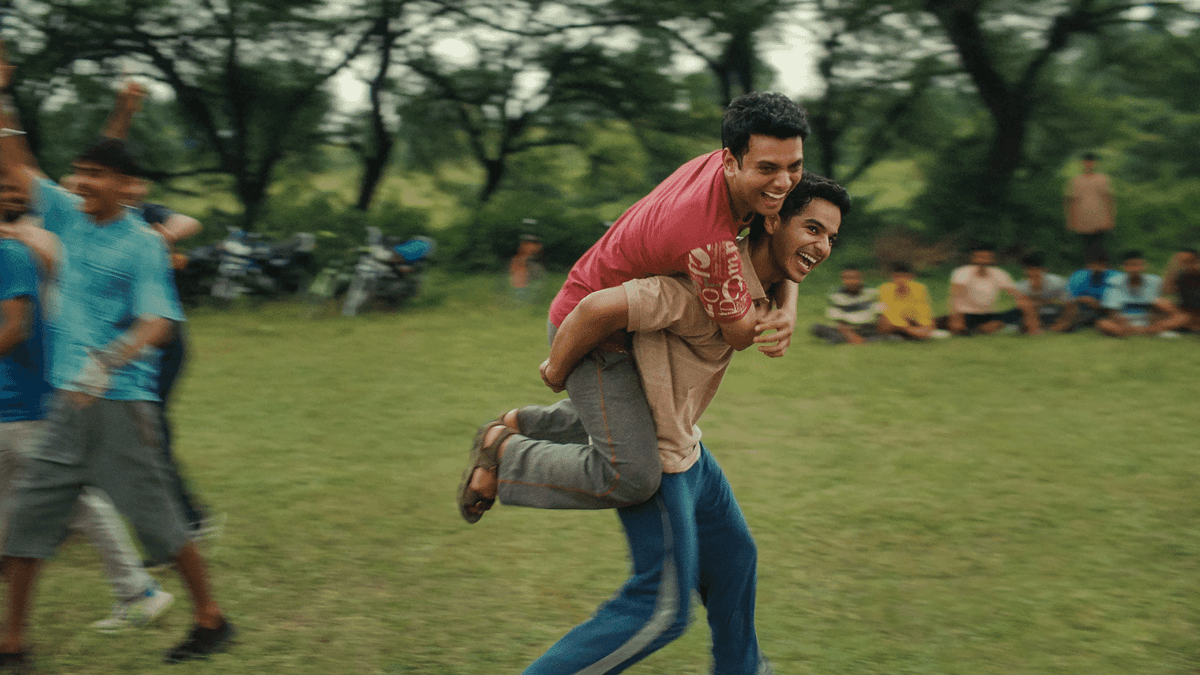 'Homebound' Review: A Moribund Journey Home