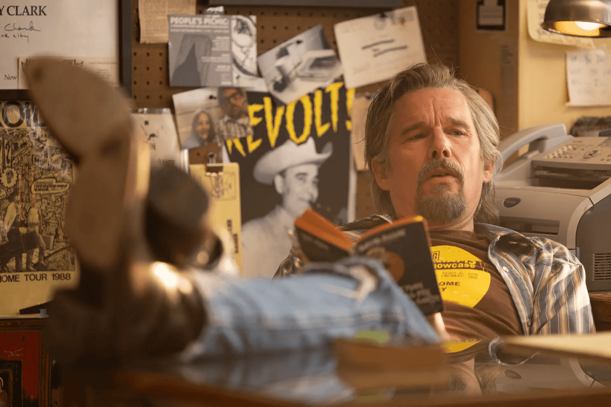 ‘The Lowdown’ Season 1 Review: A Vibey Noir Mystery