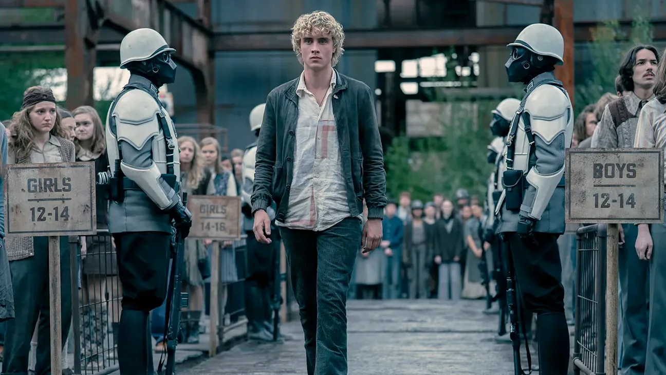 Jennifer Lawrence's Katniss & Josh Hutcherson's Peeta To Return In 'Hunger Games: Sunrise on the Reaping'