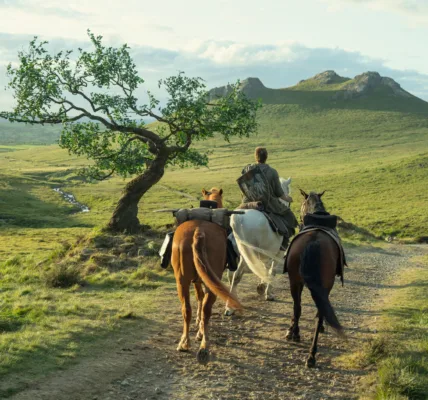 ‘A Knight of the Seven Kingdoms’ Review: No Iron Throne, No Dragons — No Problem