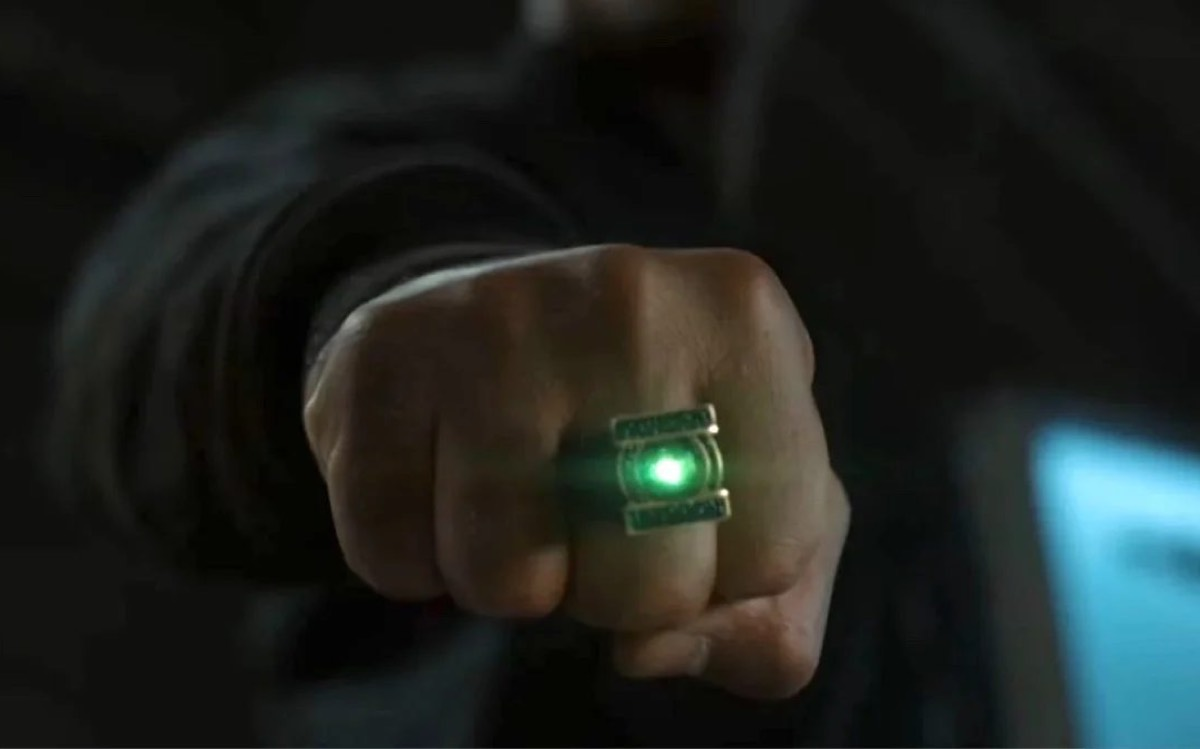 'Lanterns' Theory: Laura Linney Might Be Carol Ferris
