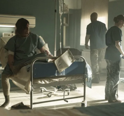 'The Walking Dead: Daryl Dixon' Season 4 Trailer Released At New York Comic Con